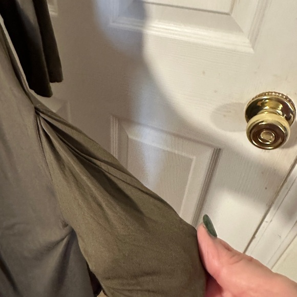 Lulu’s olive green dress. - Picture 7 of 7